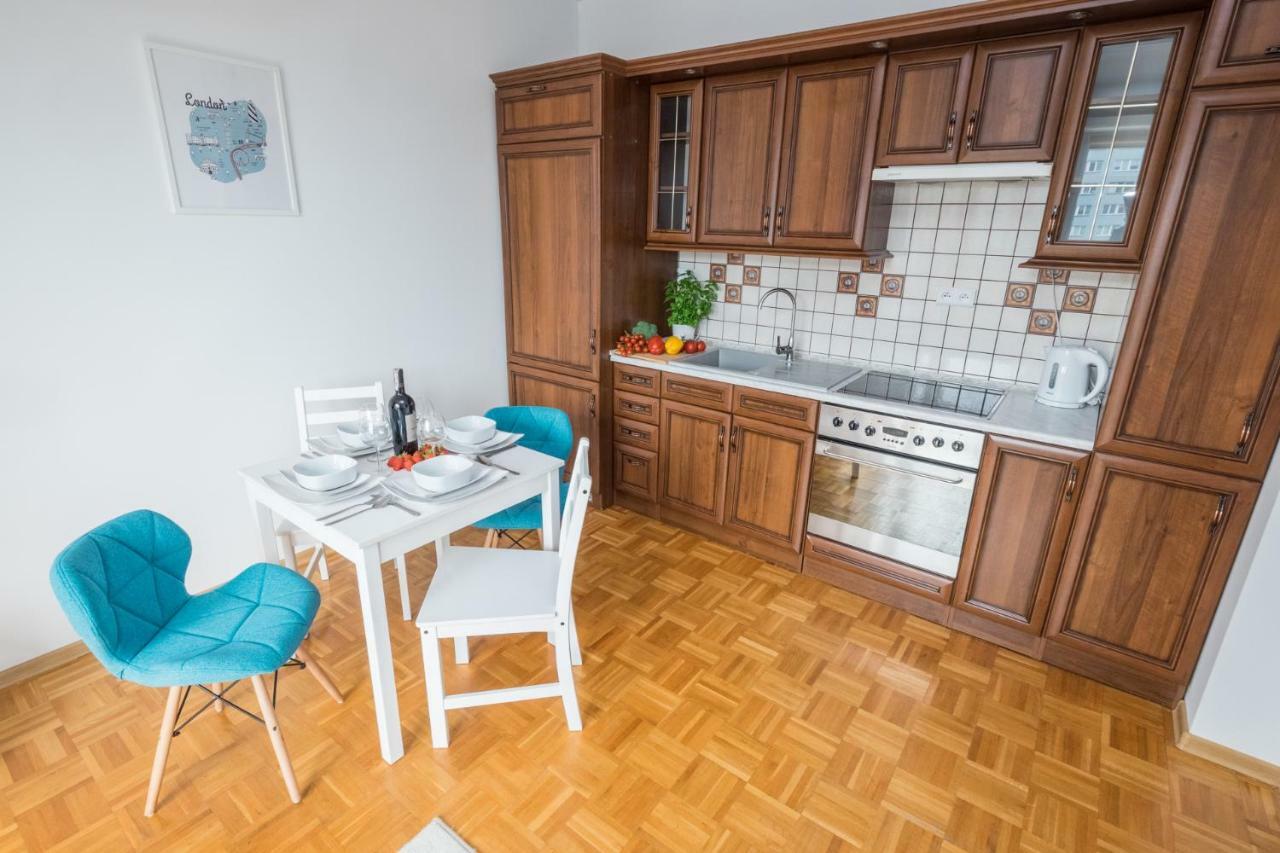 Blue Sky Apartment 바르샤바 외부 사진